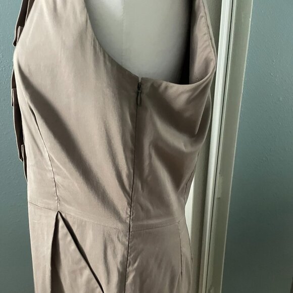 Ruffle Front Button Dress - Picture 4 of 5